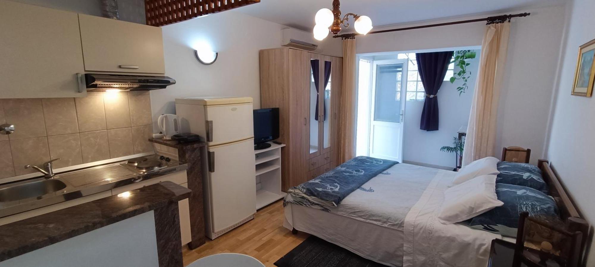 Studio Apartments Fabjanac Трогир Екстериор снимка
